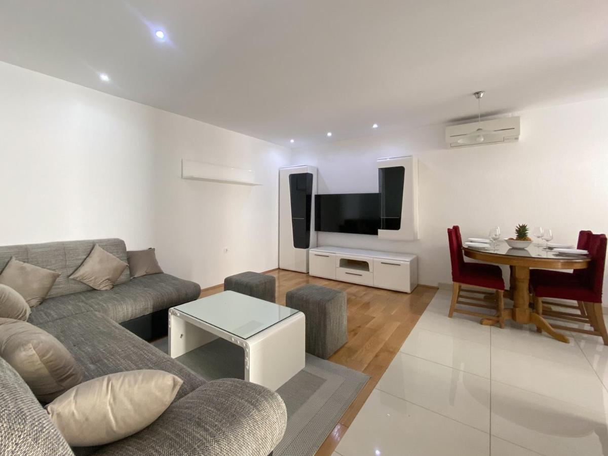 Apartments Paladin Makarska Buitenkant foto