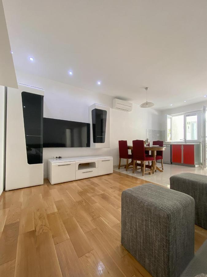 Apartments Paladin Makarska Buitenkant foto