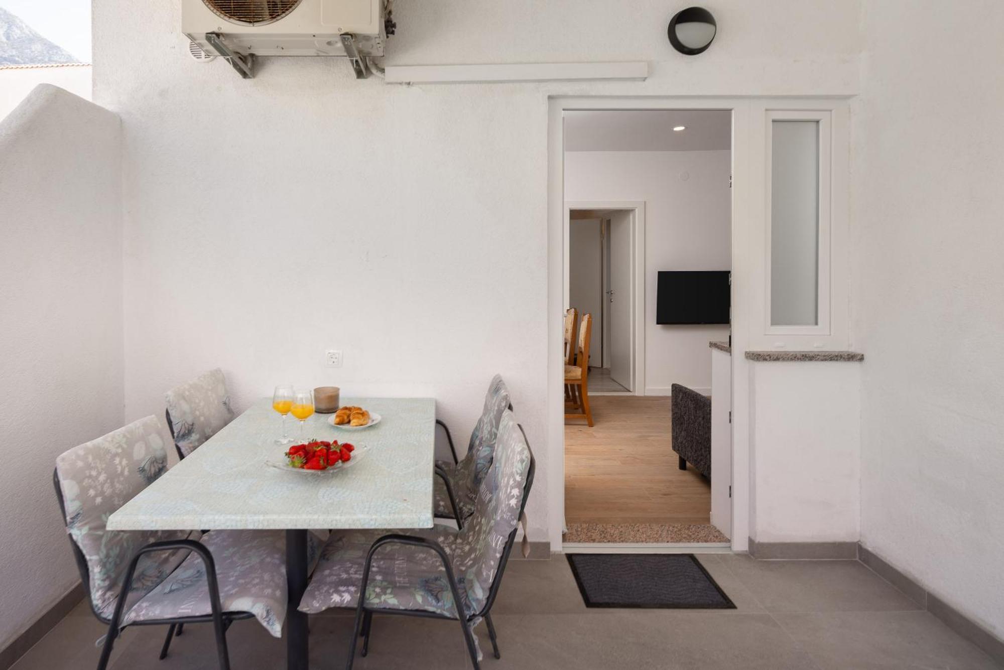 Apartments Paladin Makarska Buitenkant foto