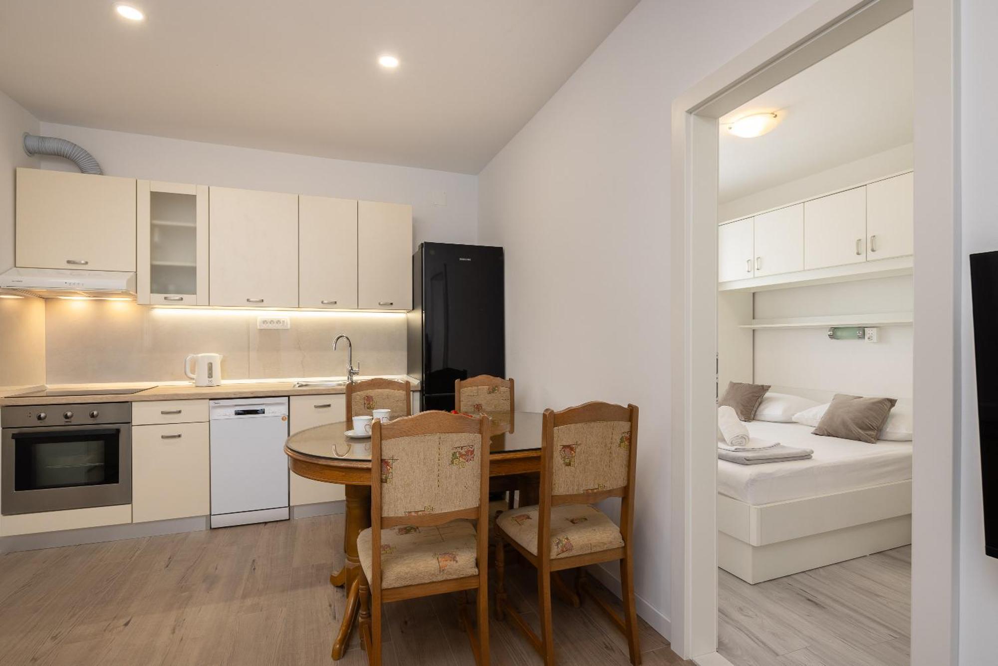 Apartments Paladin Makarska Buitenkant foto